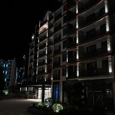 & Lukas زلاتيبور