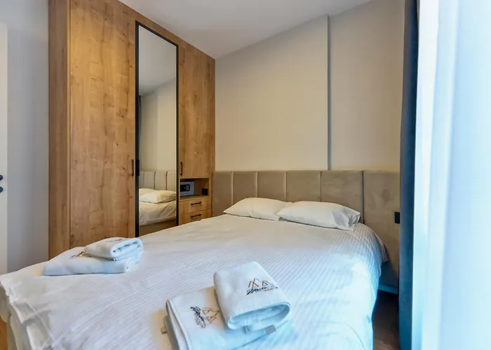 Appartement & Lukas *