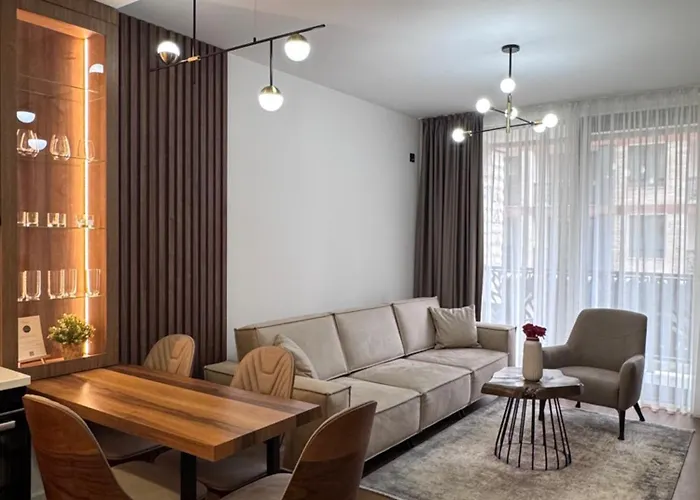 & Lukas Lejlighed Zlatibor