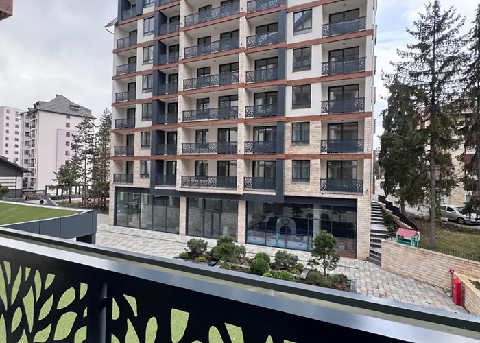 & Lukas Lejlighed Zlatibor